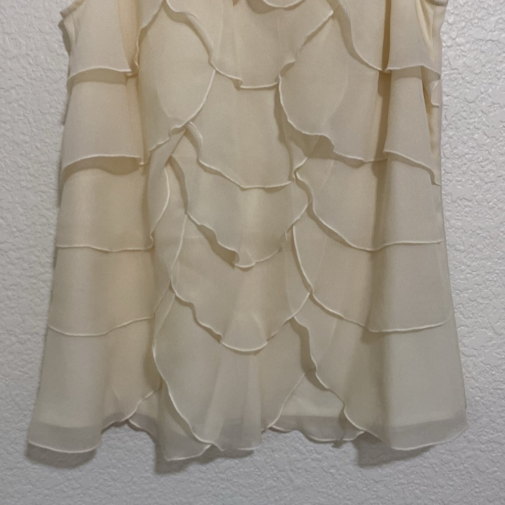 Ann Taylor Silk Cream Ruffle Lined Sleeveless Blouse Size XS - Picture 3 of 9